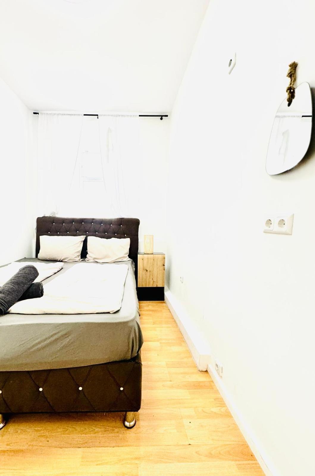 Comfy Rooms In A Shared Apt, 8Min To Rathausplatz Wien Exterior foto