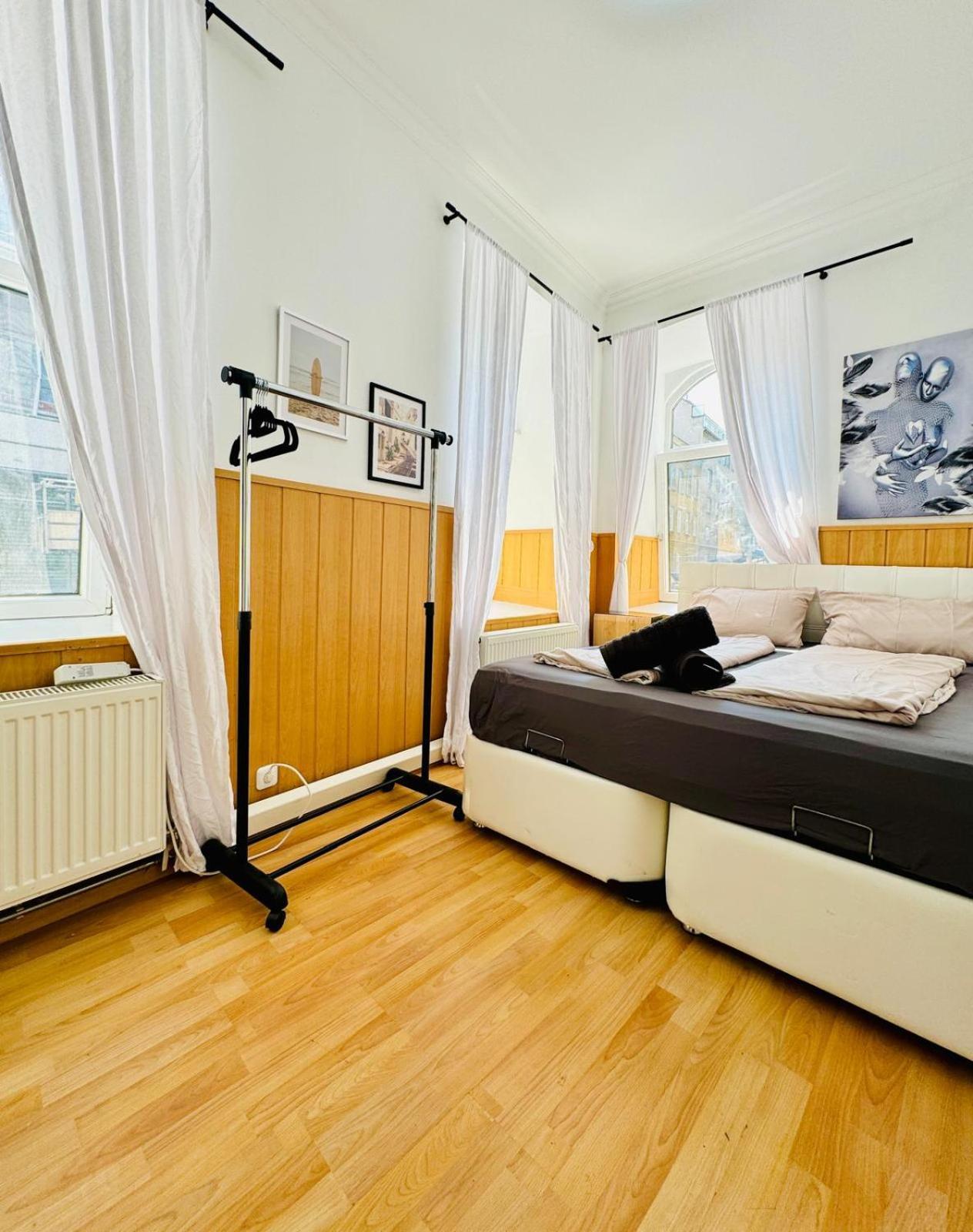 Comfy Rooms In A Shared Apt, 8Min To Rathausplatz Wien Exterior foto